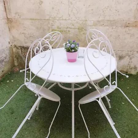 Le # Coeur De # Courette Apartment
